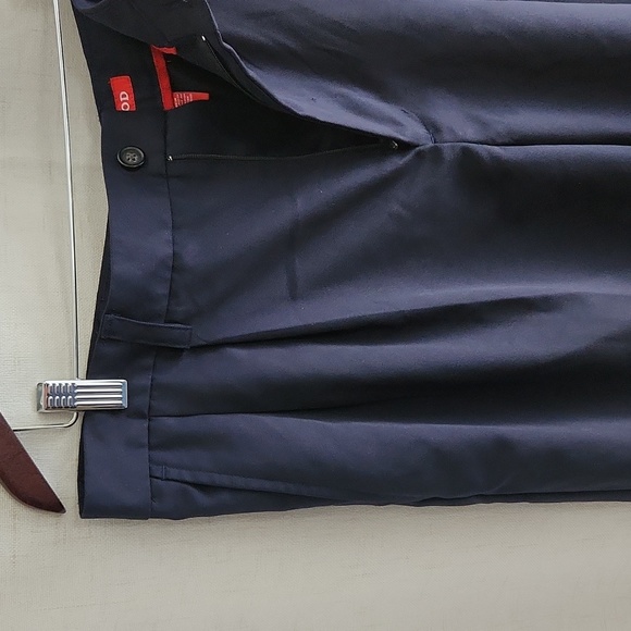 Izod shorts - Picture 4 of 5